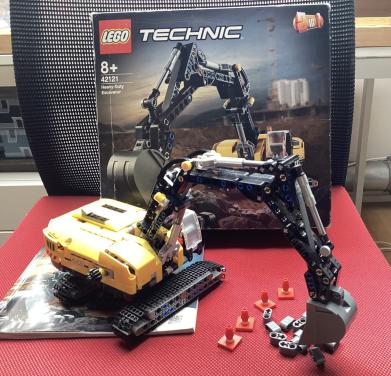 Lego Technic 42121 zware kraan, z.g.a.n compleet.