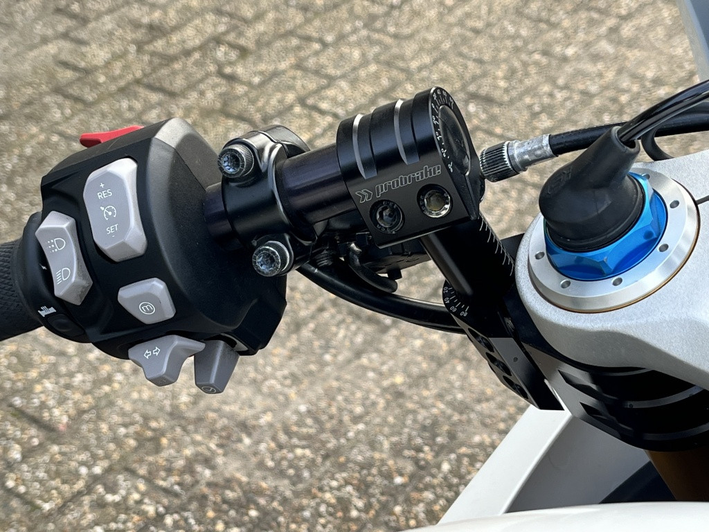 Triumph Speed Triple 1200 rr