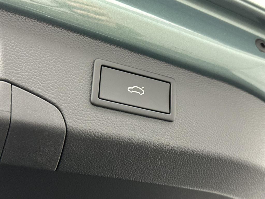 Volkswagen Passat variant 1.5 etsi r-line business dsg7 150pk