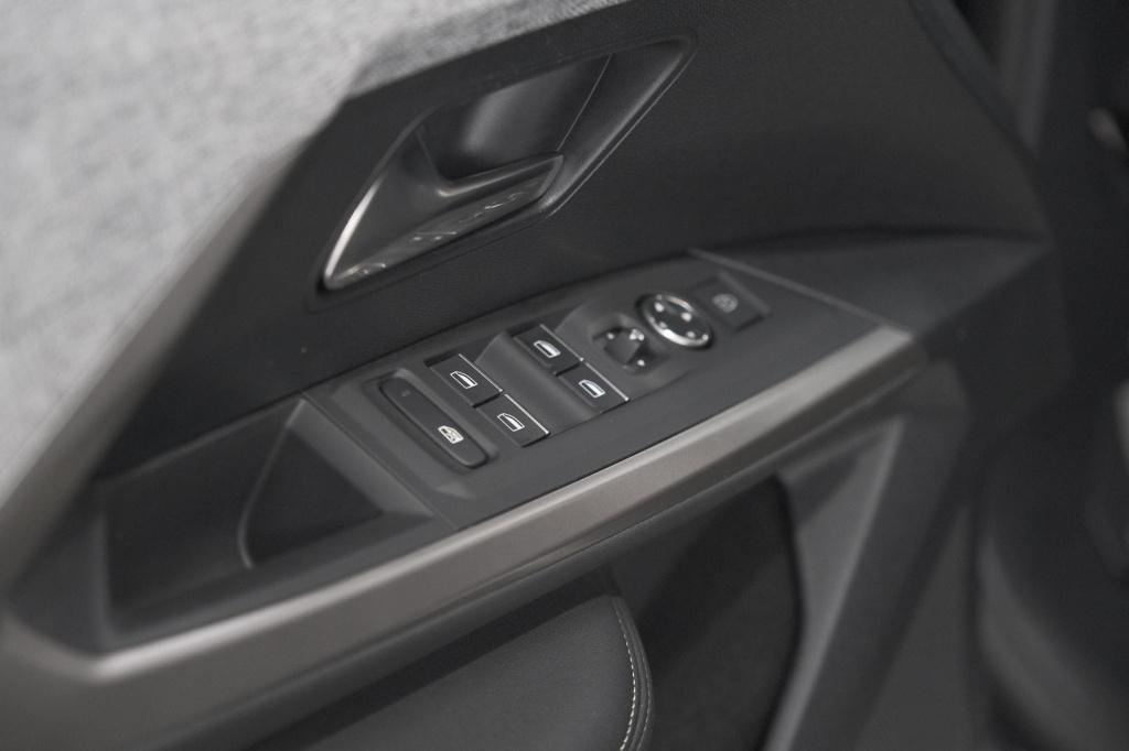 Peugeot 5008 1.2 hybrid 136 gt 7p | adaptieve cruise control | camera | ele