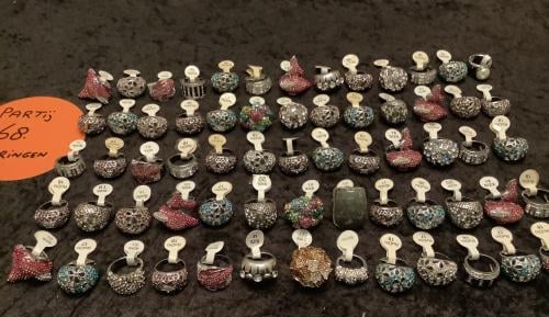 ***** partij nieuwe prachtige ringen *****. . (Partij 68)