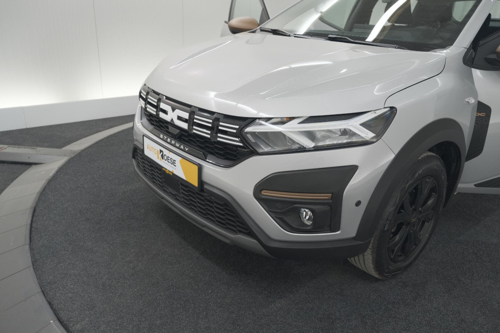 Dacia Sandero Stepway tce 90 extreme | camera | dodehoekdetectie | navigati