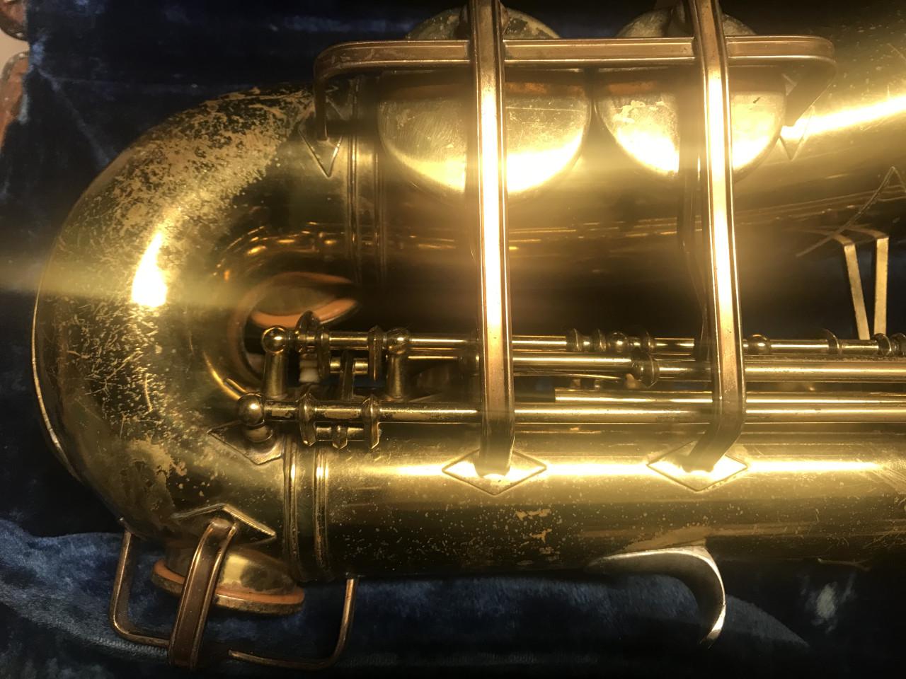 BUESCHER ARISTOCRAT altsaxofoon