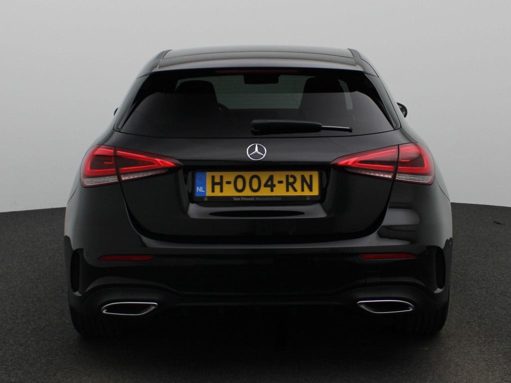 Mercedes-Benz A-Klasse 180 business solution amg | automaat | half leder | 