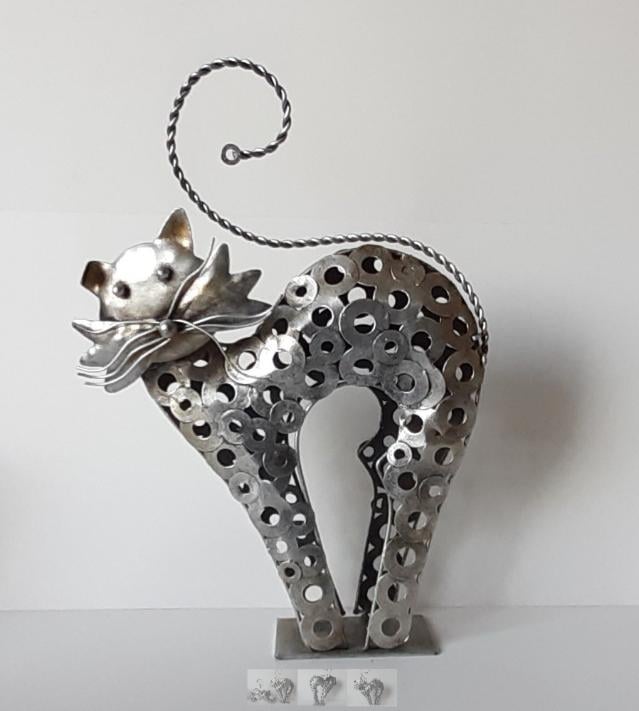 Poes, kat metalen decoratie