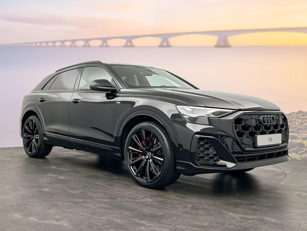 Audi Q8 pro line s (c2 pi) 55 tfsi e 290 kw / 394 pk suv
