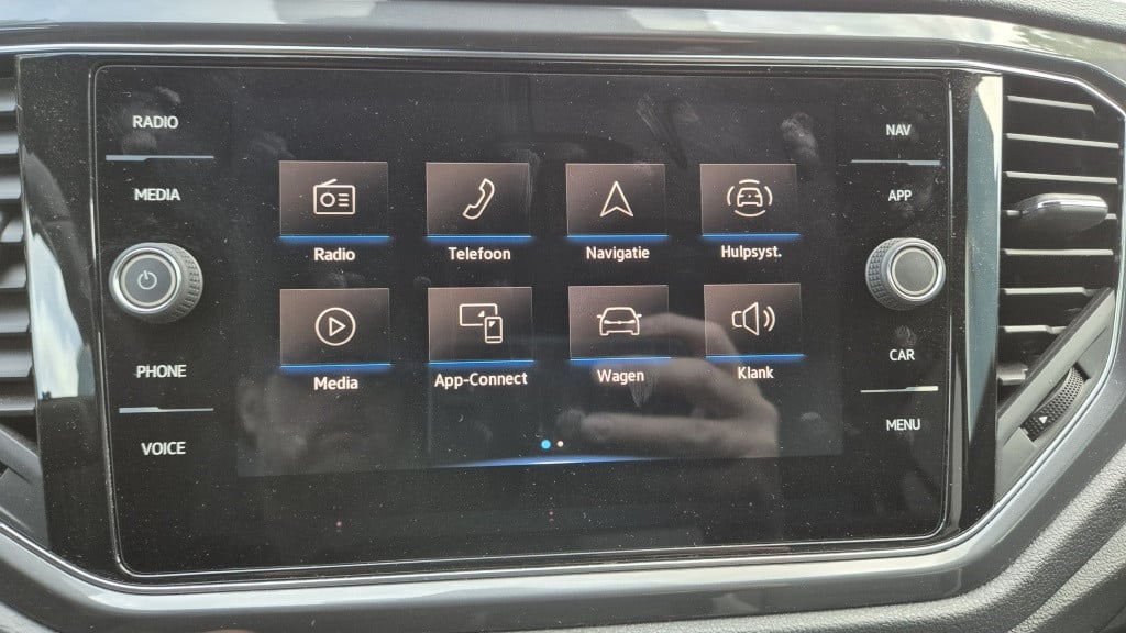 Volkswagen T-roc 1.5 tsi sport*navi*clima*led*lane ass*vitrual*18 inch*auto