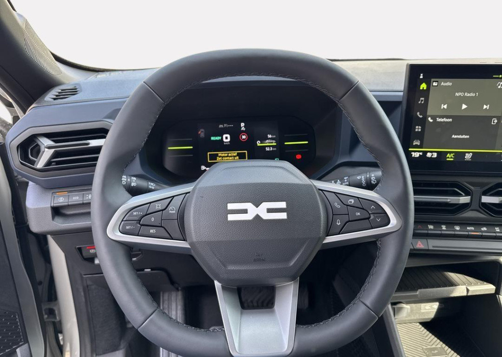 Dacia Duster 1.6 hybrid 140 journey - demo / pack verwarming