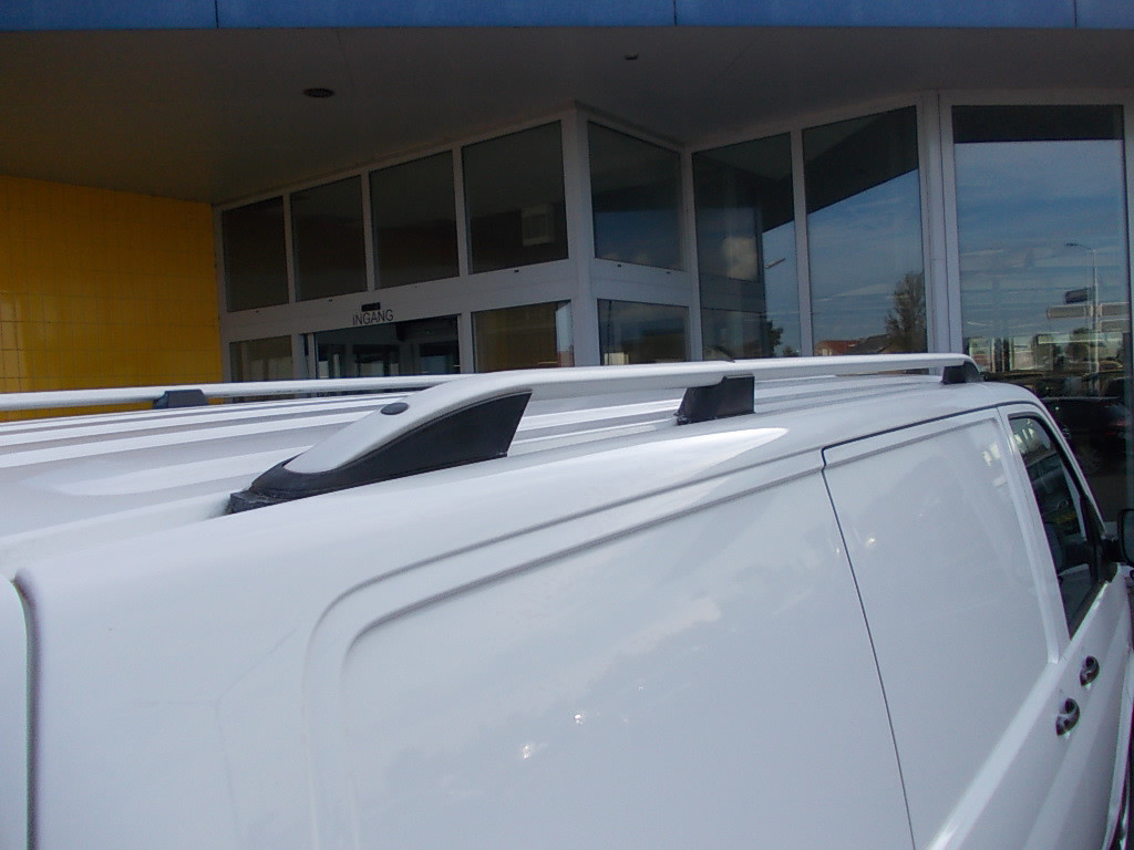 Volkswagen Transporter 2.0 tdi airco, navigatie, dakrail, trekhaak