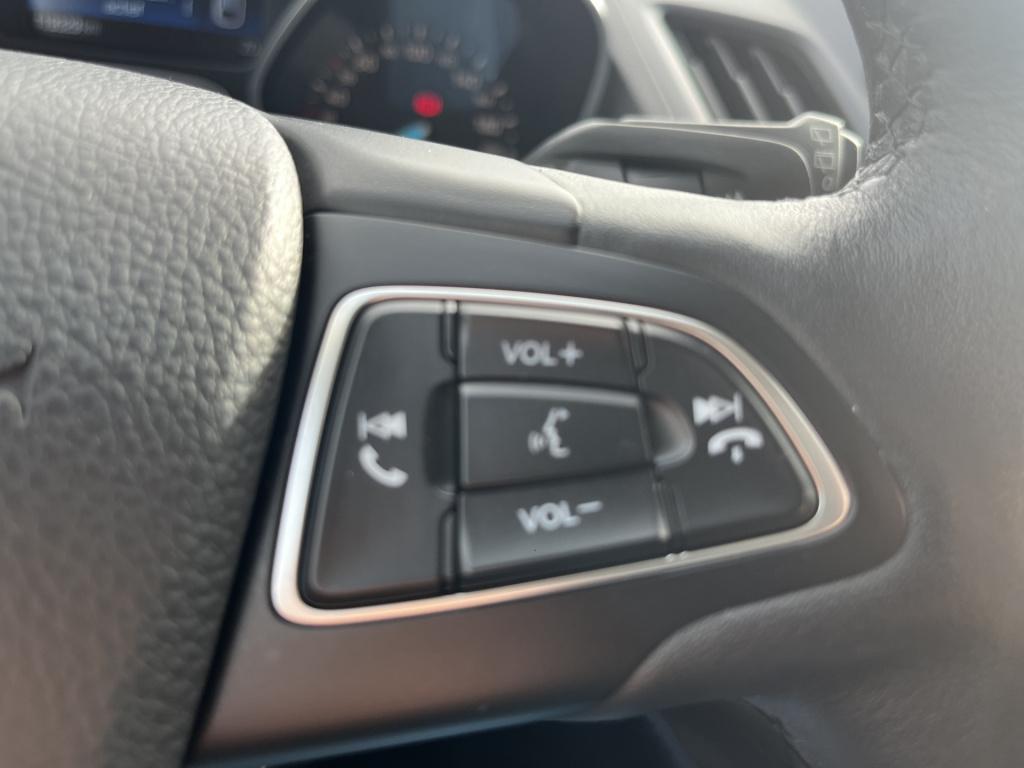 Ford Kuga 1.5 ecoboost titanium 2000 kg  trekgewicht