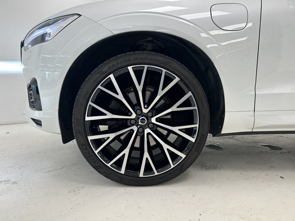 Volvo XC60 2.0 t8 awd recharge r-design | luchtvering | b&w | nappaleder |