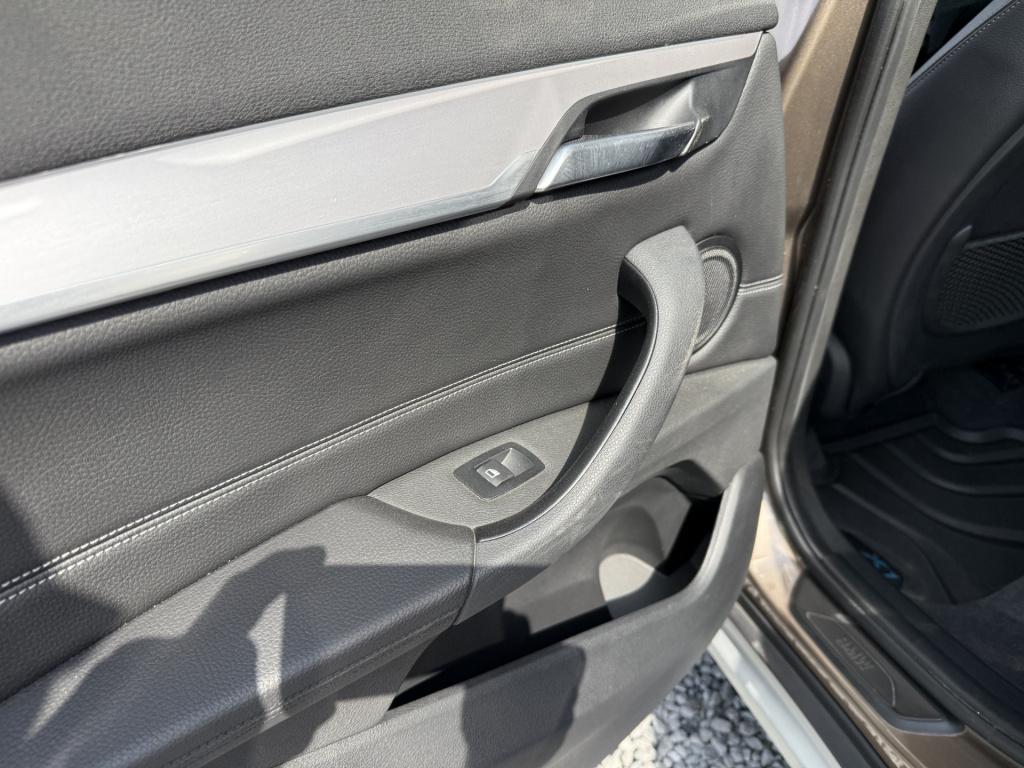 BMW X1 sdrive20i automaat high executive