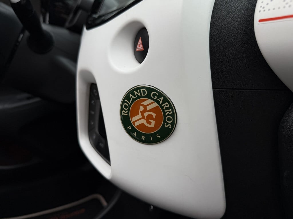 Peugeot 108 1.2 puretech // rolland garros // luxe uitvoering //