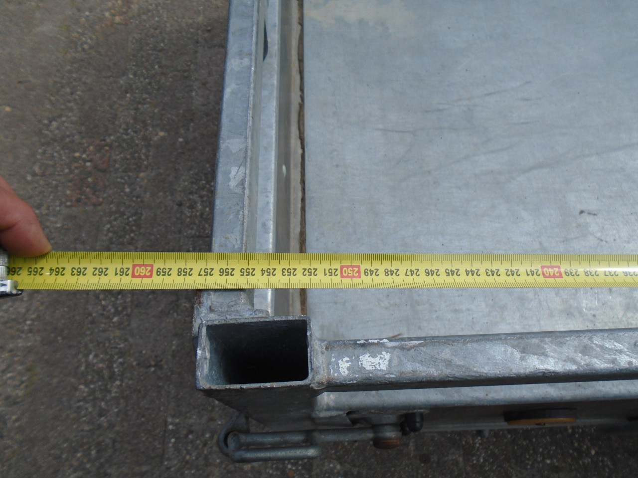 Gegalvaniseerde aanhanger 255x130 GERESERVEERD