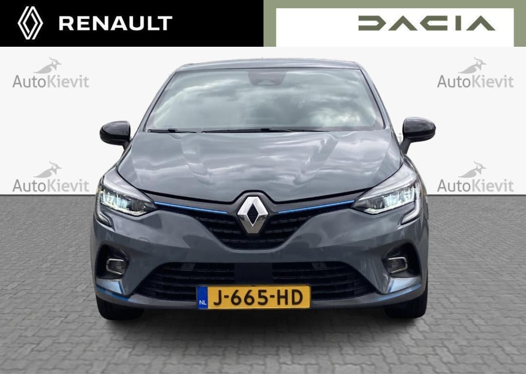 Renault Clio 1.6 e-tech hybrid 140 serie limitee e-tech