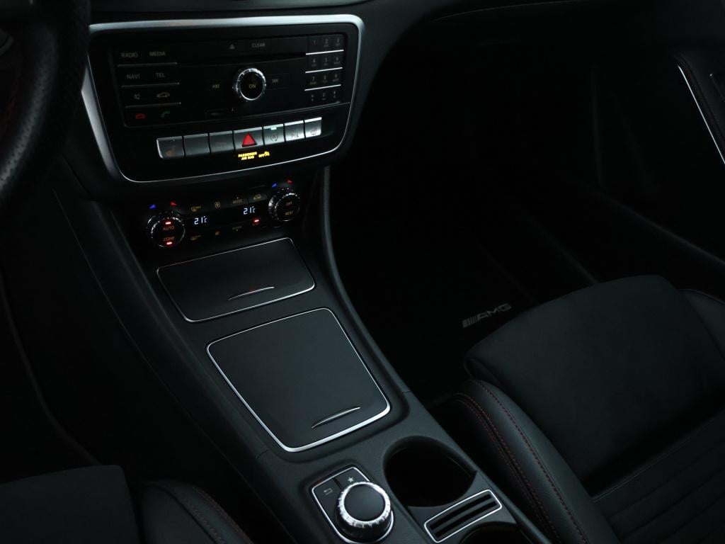 Mercedes-Benz Gla-klasse 180 business solution amg | cruise control | amg l