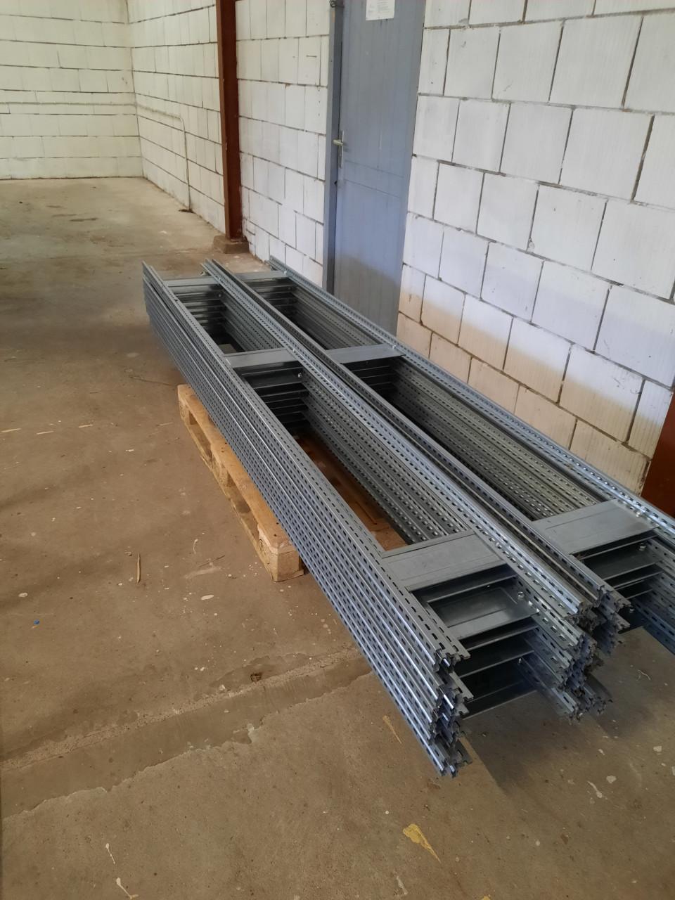 Stellingmateriaal stellingen bandenstelling legbordstelling gegalvaniseerd