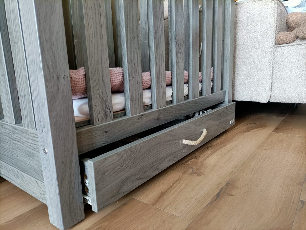 Stevige TWF babybox met lade – midden grijs