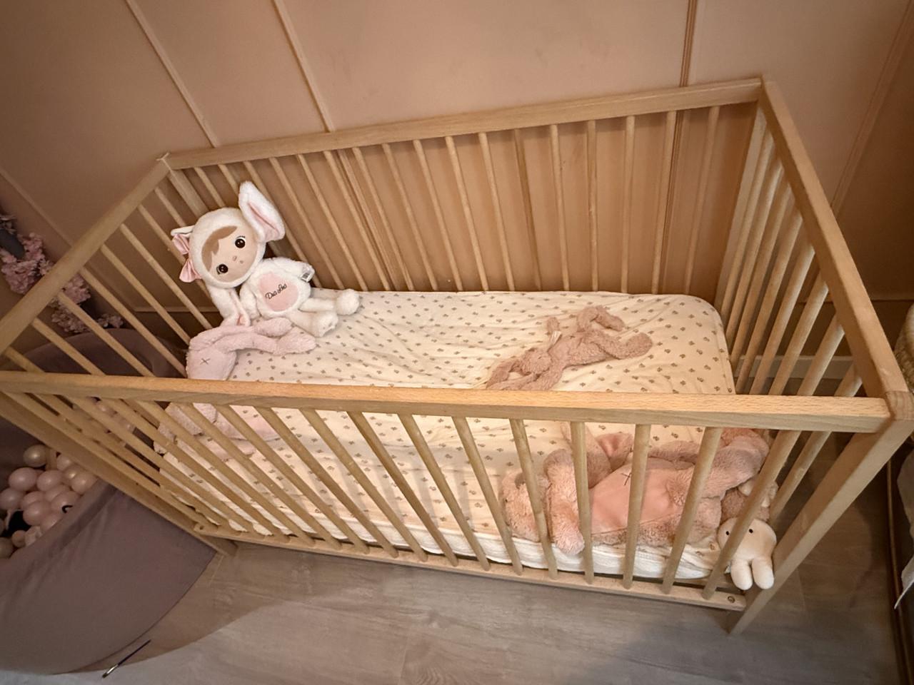 Commode kidsmill XL wit met een ledikant