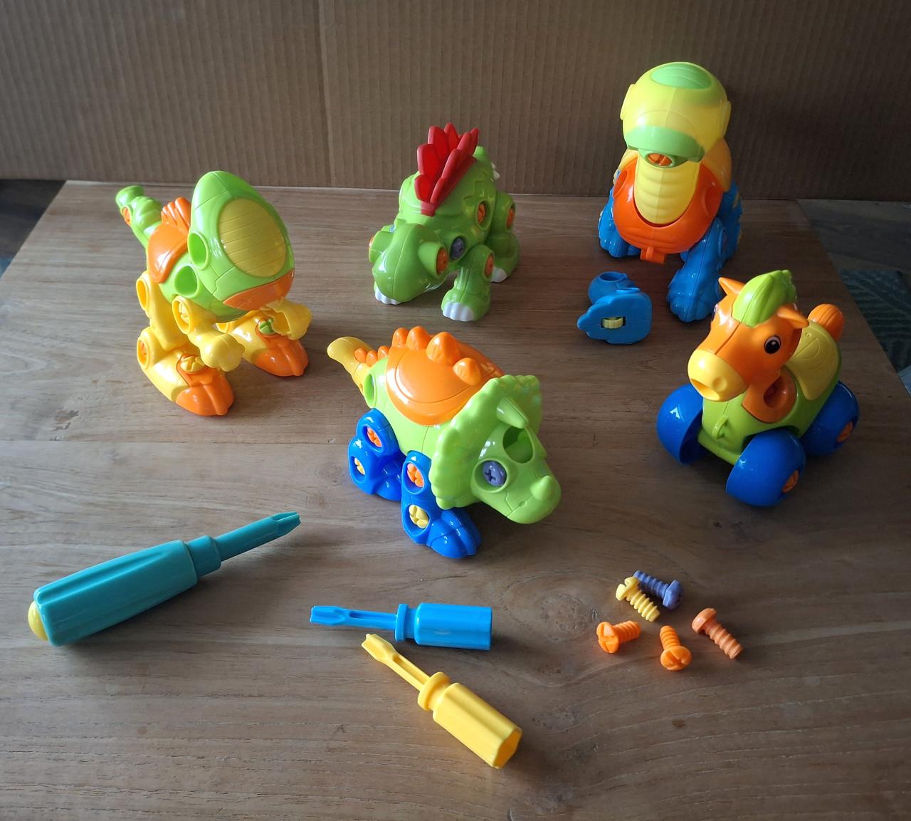 Constructieset: Dino's + Paardje