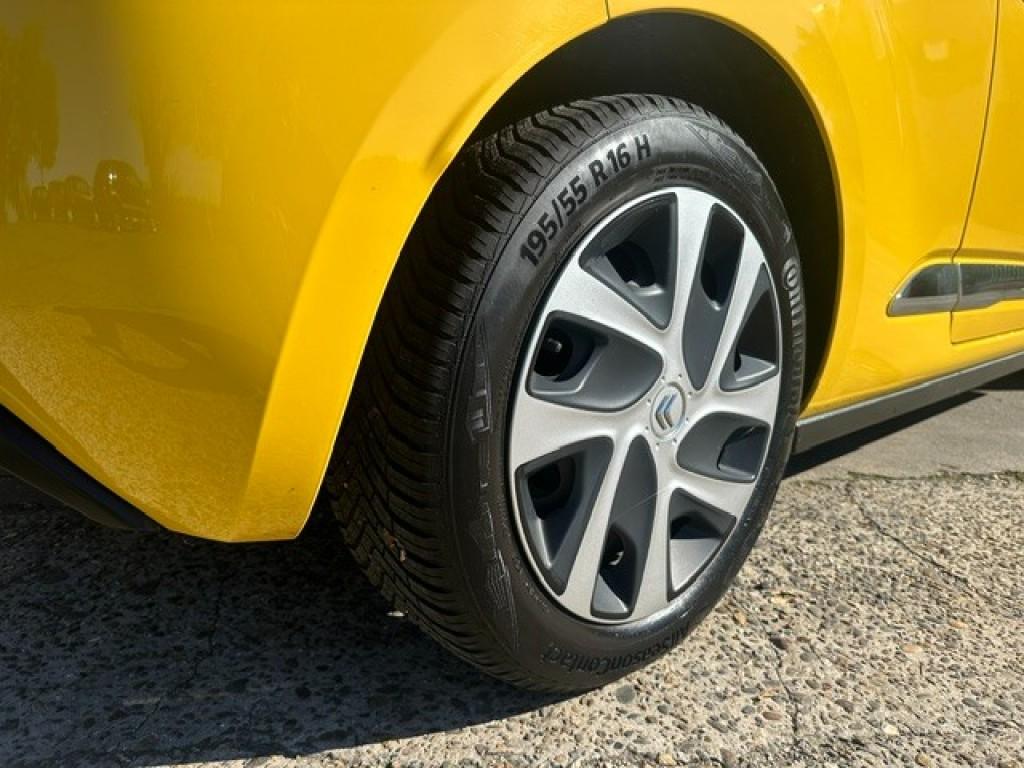 Citroen DS3 1.2 vti so chic, groot scherm navi cruise