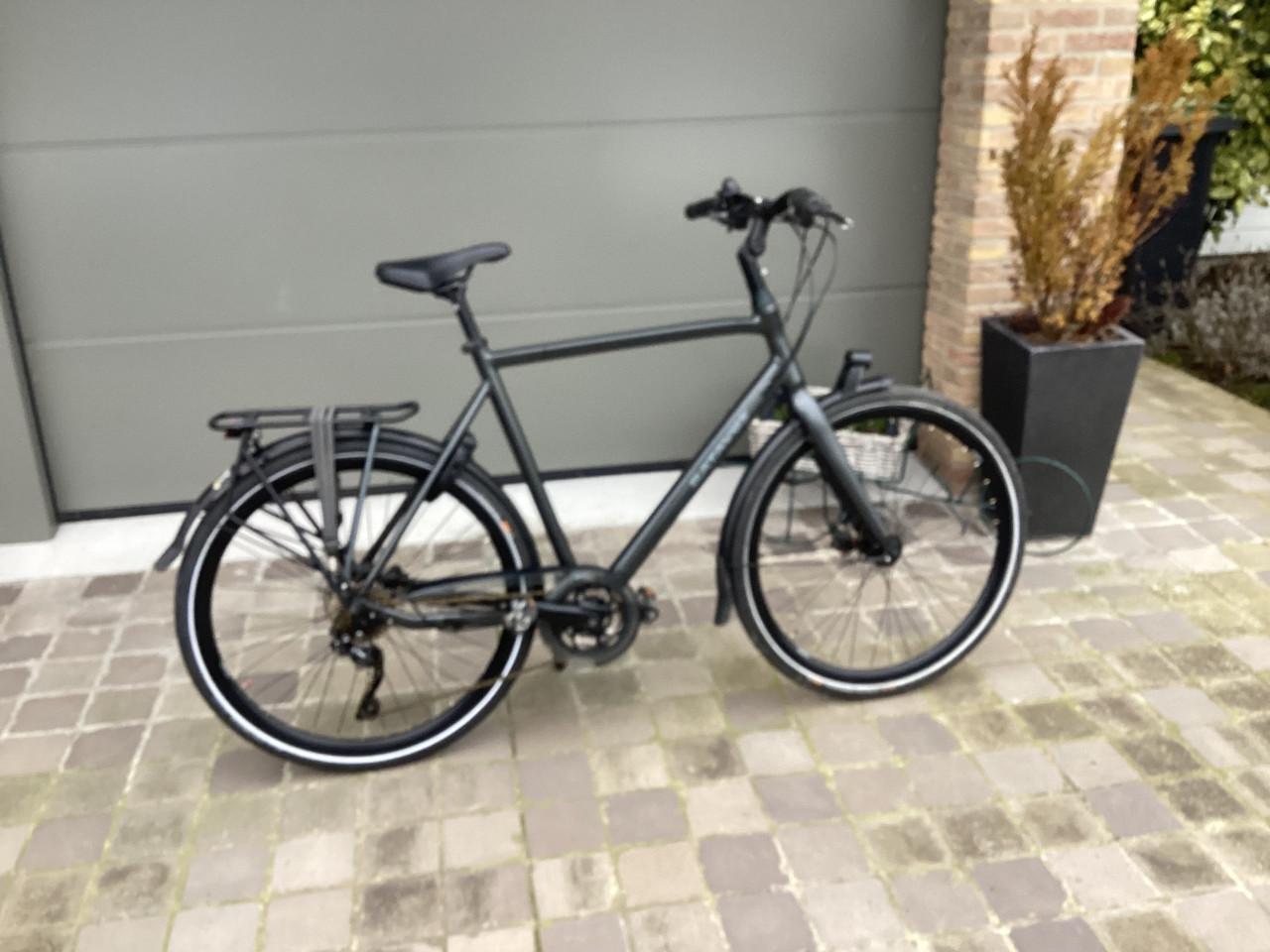 In goede staat zijnde BATAVUS HYBRIDE FIETS