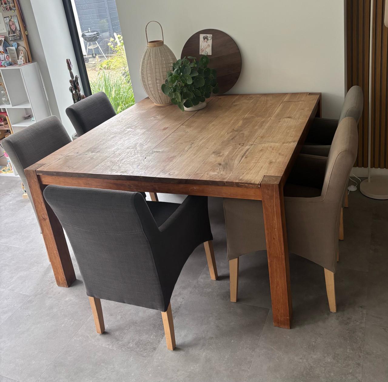 5 eetkamerstoelen, Pronto