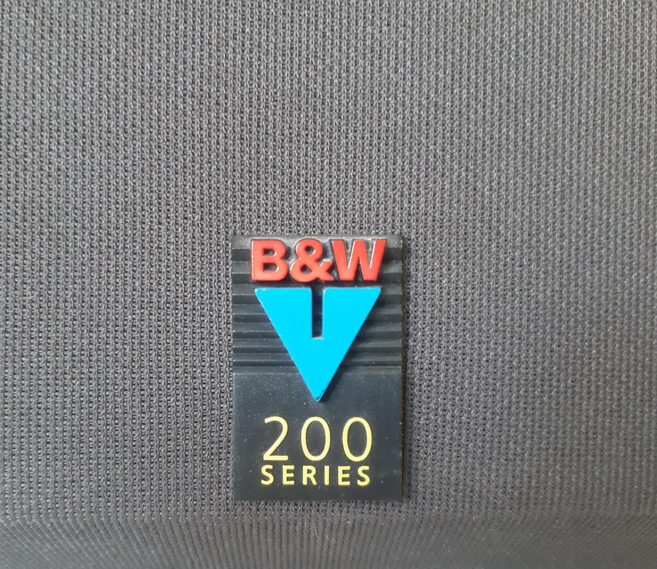 B&w 200 serie speakers