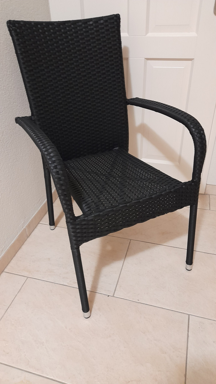 Wicker stoel  zwart  (Nieuw)