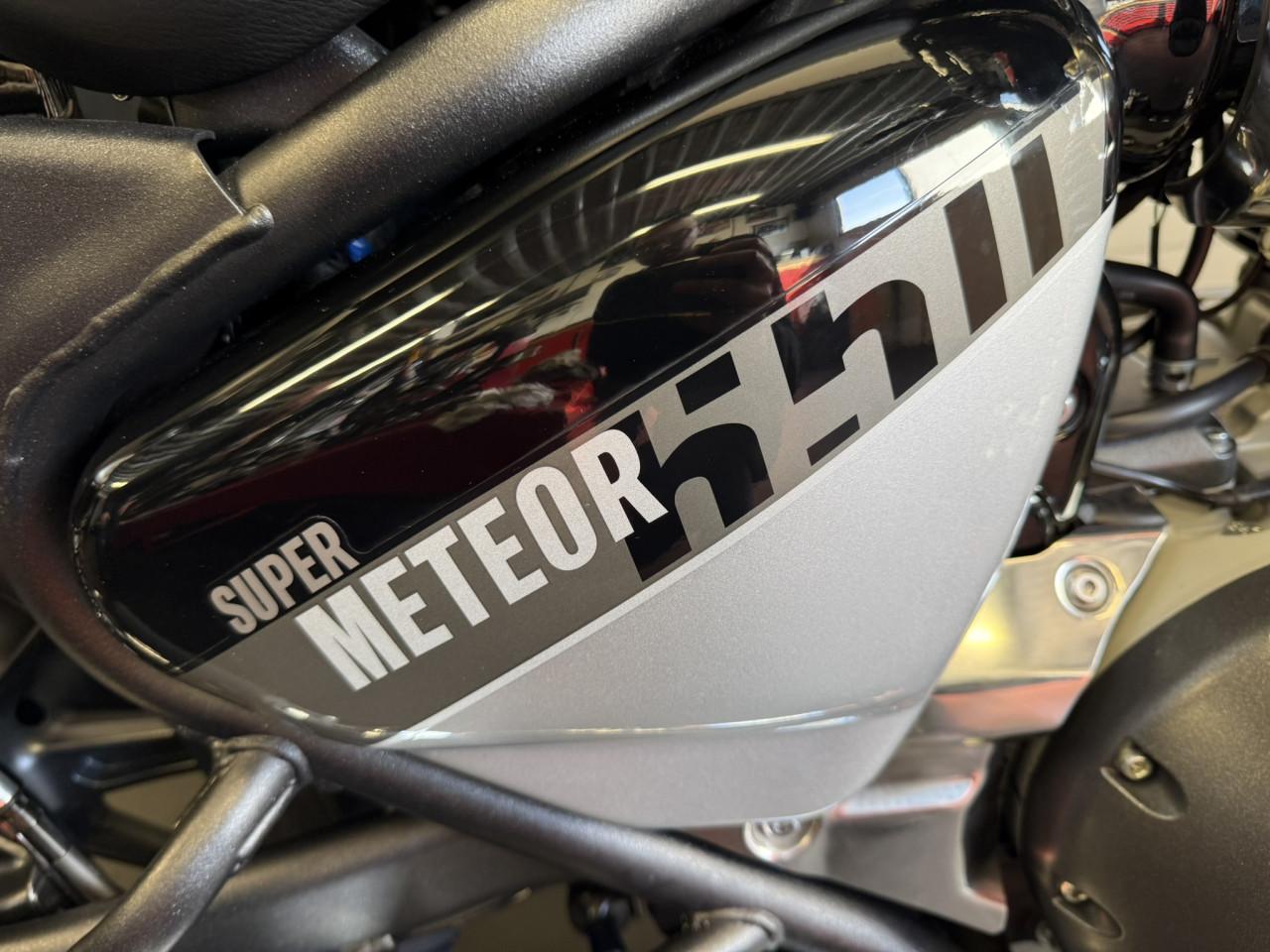 Royal Enfield Super Meteor 650 | Cruiser | Op voorraad