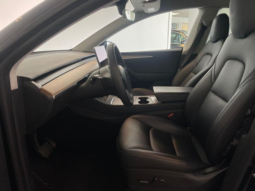 Tesla Model Y long range awd 75 kwh