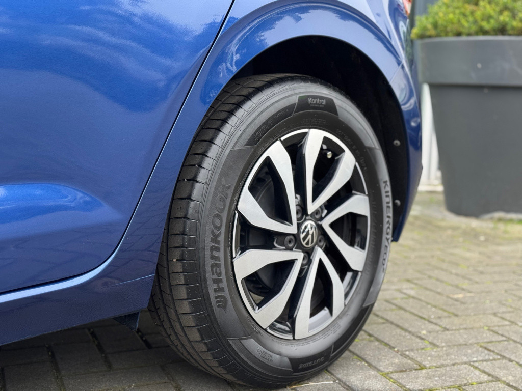 Volkswagen Polo 1.0 tsi highline * virtual cockpit * keyless * camera