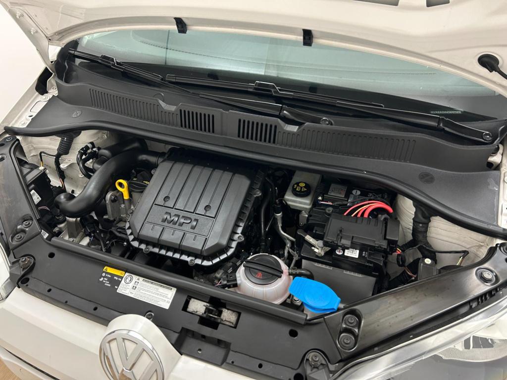 Volkswagen UP! occasion 1.0 move up! bluemotion | wit | tweedehands volkswa