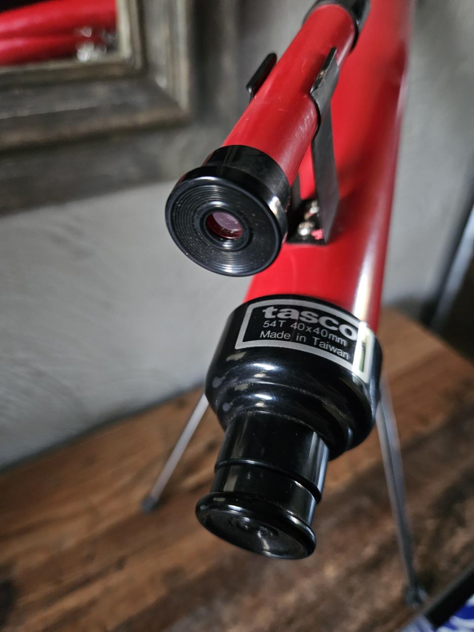 Tasco 54T 40x40mm Refractor Telescoop met Statief
