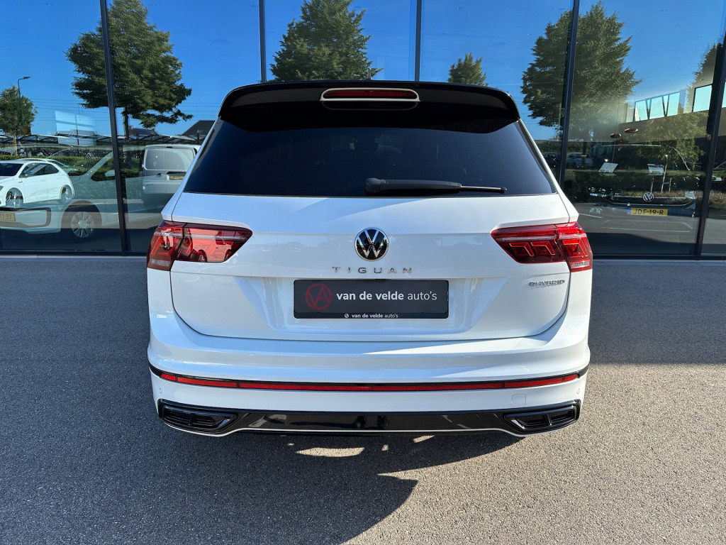 Volkswagen Tiguan 1.4 tsi ehybrid 245pk r-line | black style | trekhaak | c