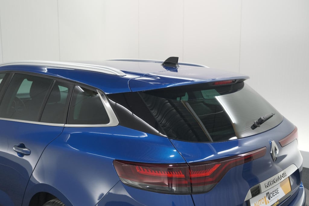 Renault Megane tce 140 edc techno | trekhaak | camera | navigatie | 9.3 inc