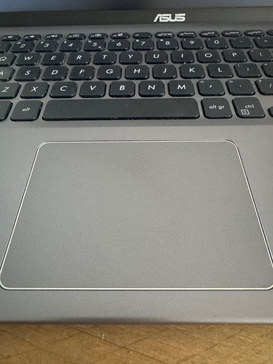 ASUS VivoBook 15   X512F Intel core i3