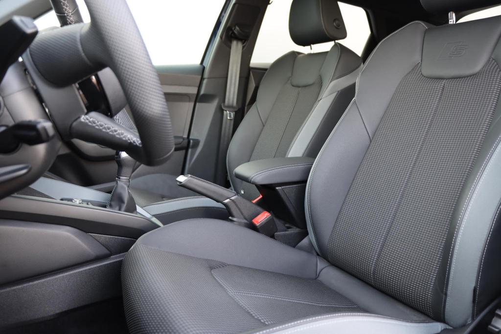 Audi A1 Sportback 30 tfsi s edition 115pk | carplay | sensoren