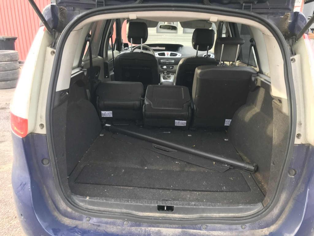 Renault Grand Scenic 1.9 dci privilege