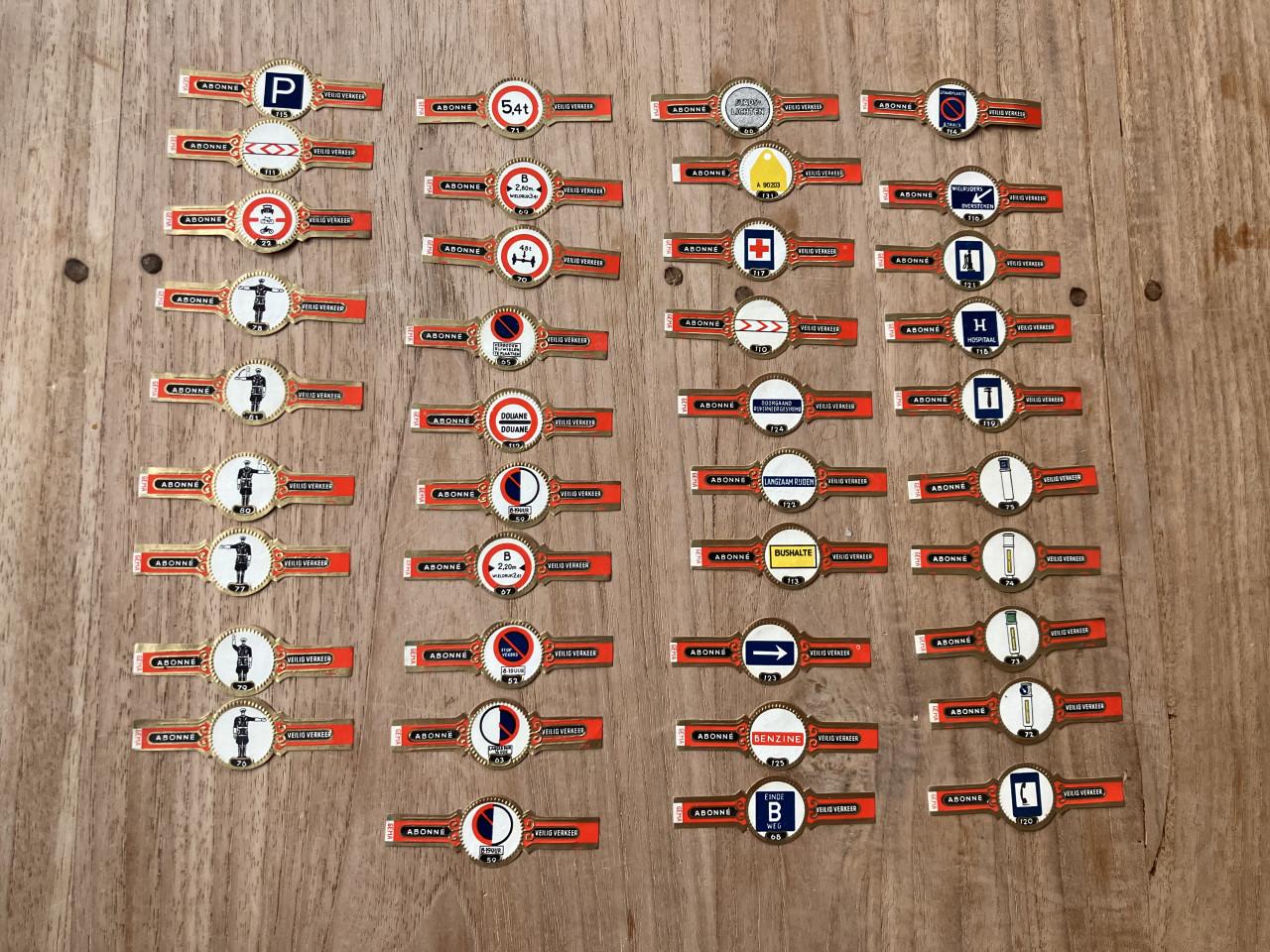 39 stuks sigarenbandjes