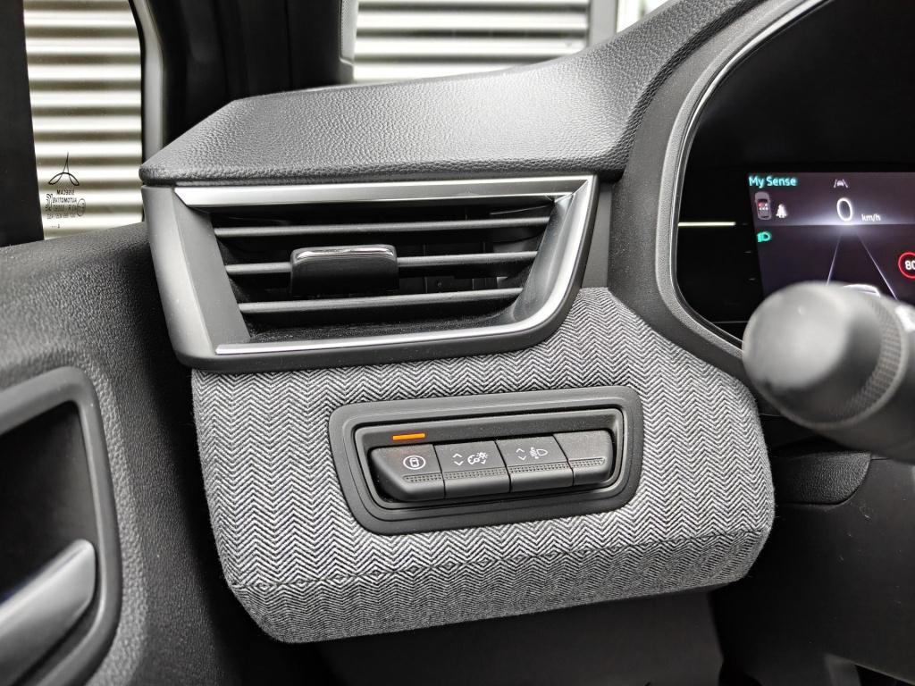 Renault Clio 1.0 tce 90 gpf techno camera, navigatie, apple/android auto