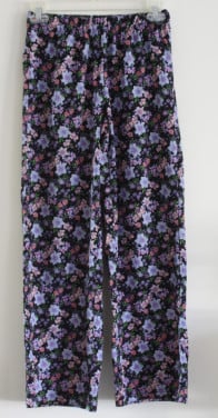 Zwarte broe met bloemen print maat 152
