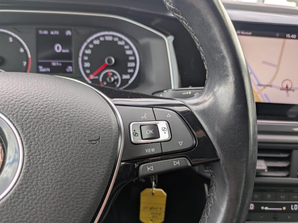 Volkswagen Polo 1.0 tsi highline | adaptieve cruise control | carplay | nav