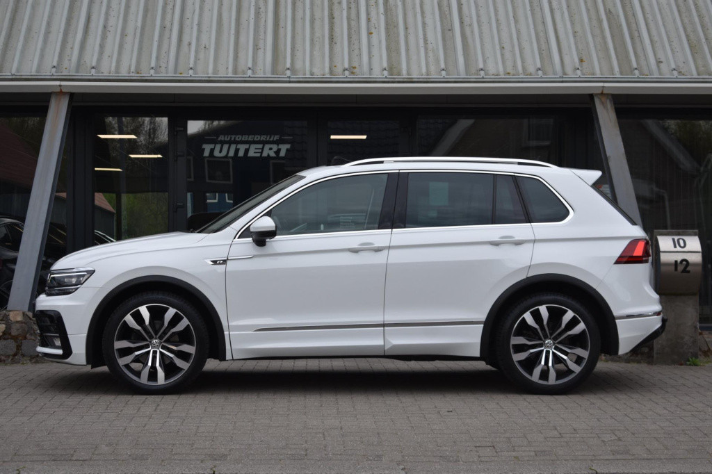 Volkswagen Tiguan 1.5 tsi act highline r-line | trekhaak | camera | dynaudi