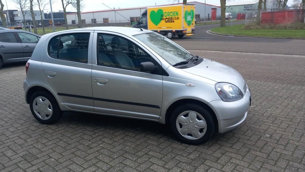 Toyota Yaris 1.3-16v vvt-i sol