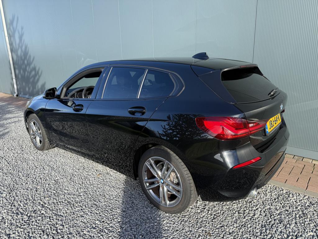 BMW 1 Serie 118i 140pk automaat high executive sportline 5-drs