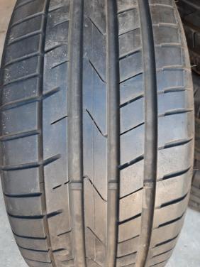 Zomerbanden voor bestel of personenbus