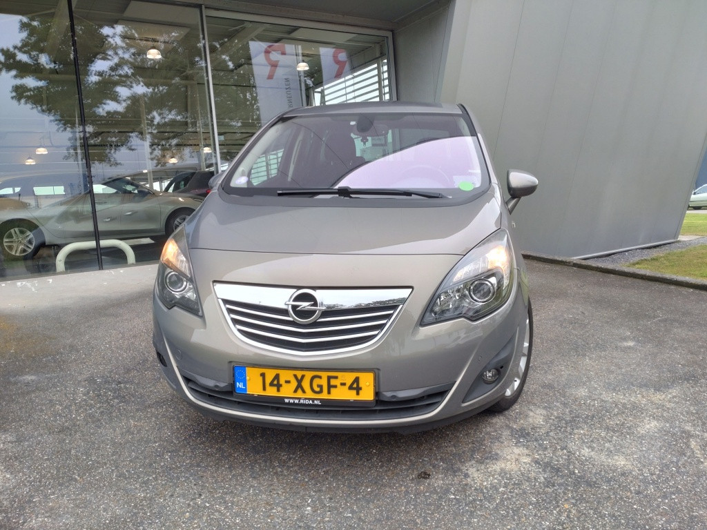 Opel Meriva 1.4 turbo color ed.