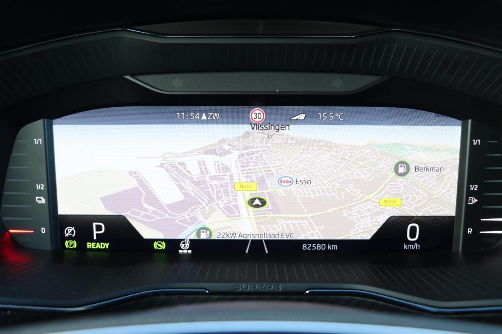 Skoda Superb combi 1.4 tsi iv sportline 217pk dsg6