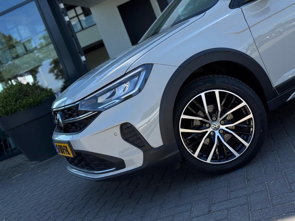 Volkswagen Taigo 1.0 tsi life business * carplay * stoelverwarming * pdc 2x